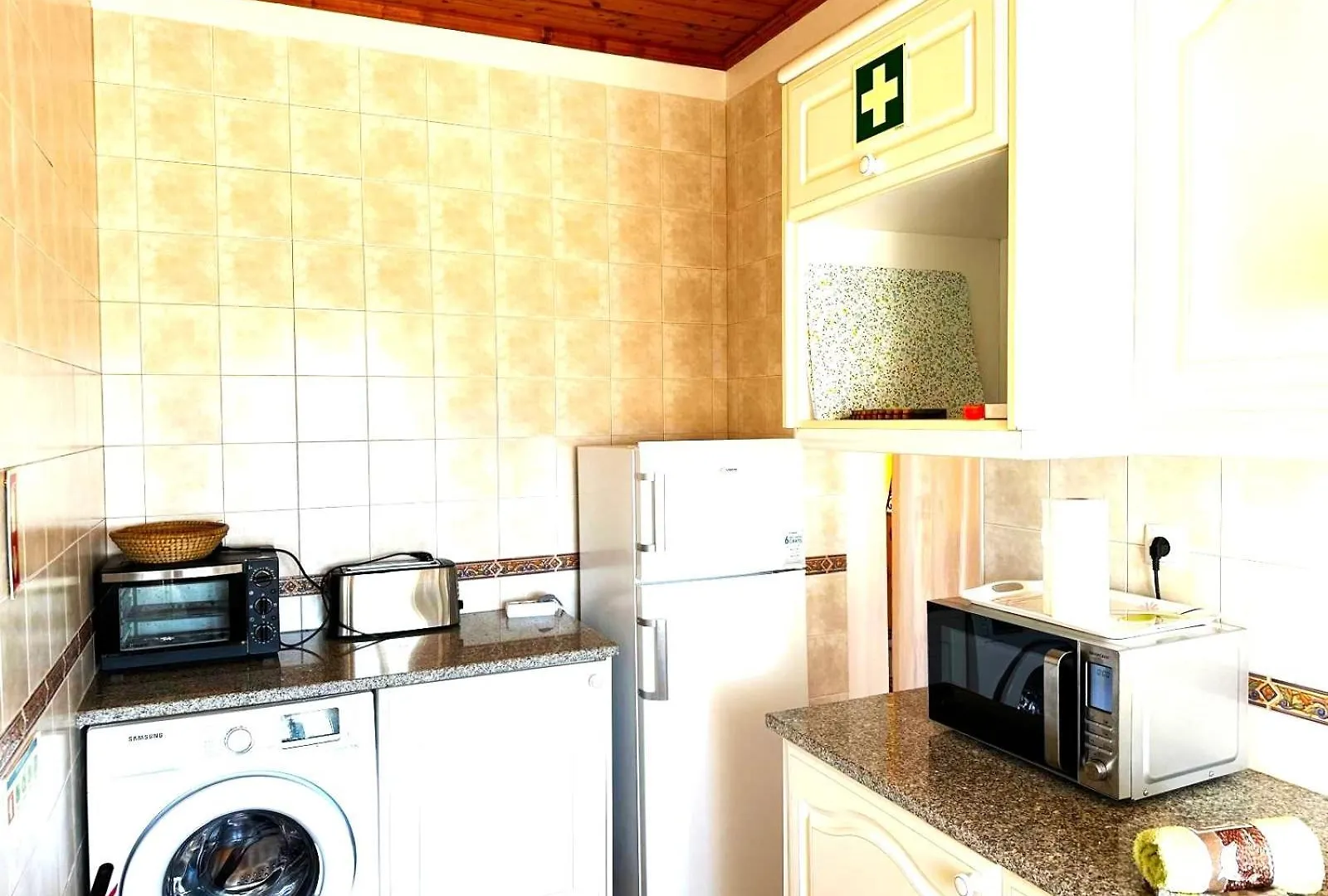 אלג'זור Lucas House 2 - Seabreeze Apartment